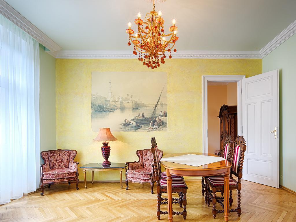 Lyra Apartments Karlsbad Zimmer foto